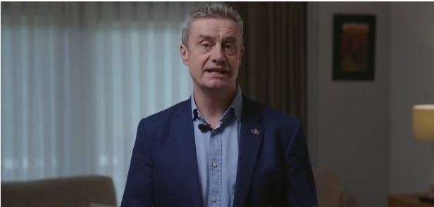 Ambasadori britanik: Jam i tronditur dhe i pikëlluar për v*rasjet e dy grave