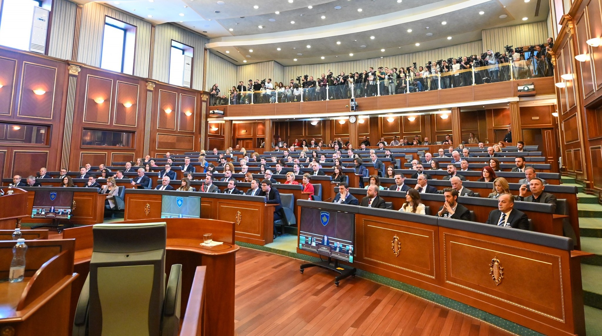 Pas dështimit për të dytën herë me radhë, Kuvendi njofton për seancën e re konstituive