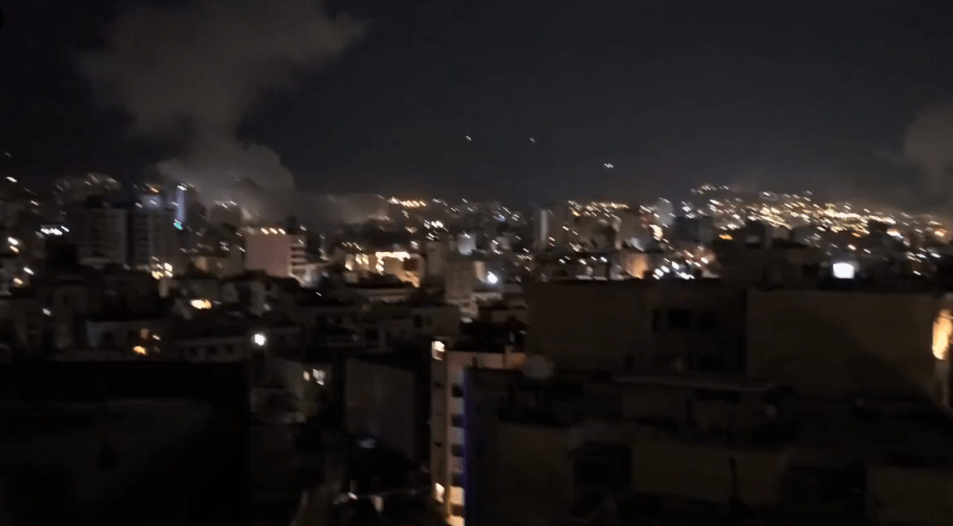 Irani paralajmëron banorët e Izraelit: Evakuohuni nga zonat e vendeve të rëndësishme ushtarake