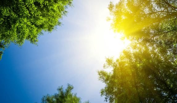 Verë këtë vikend në Kosovë, temperaturat deri në 28 gradë Celsius