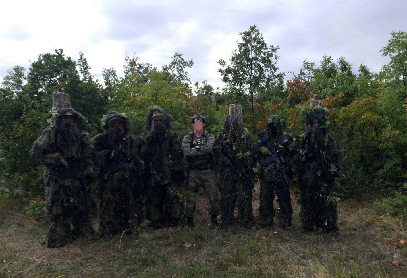 Mund të jetë një imazh i 2 persona