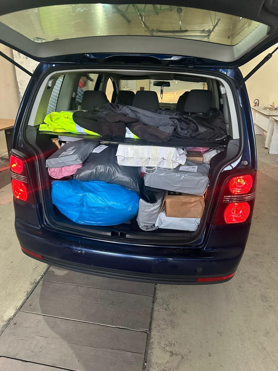 Mund të jetë një imazh i makinë