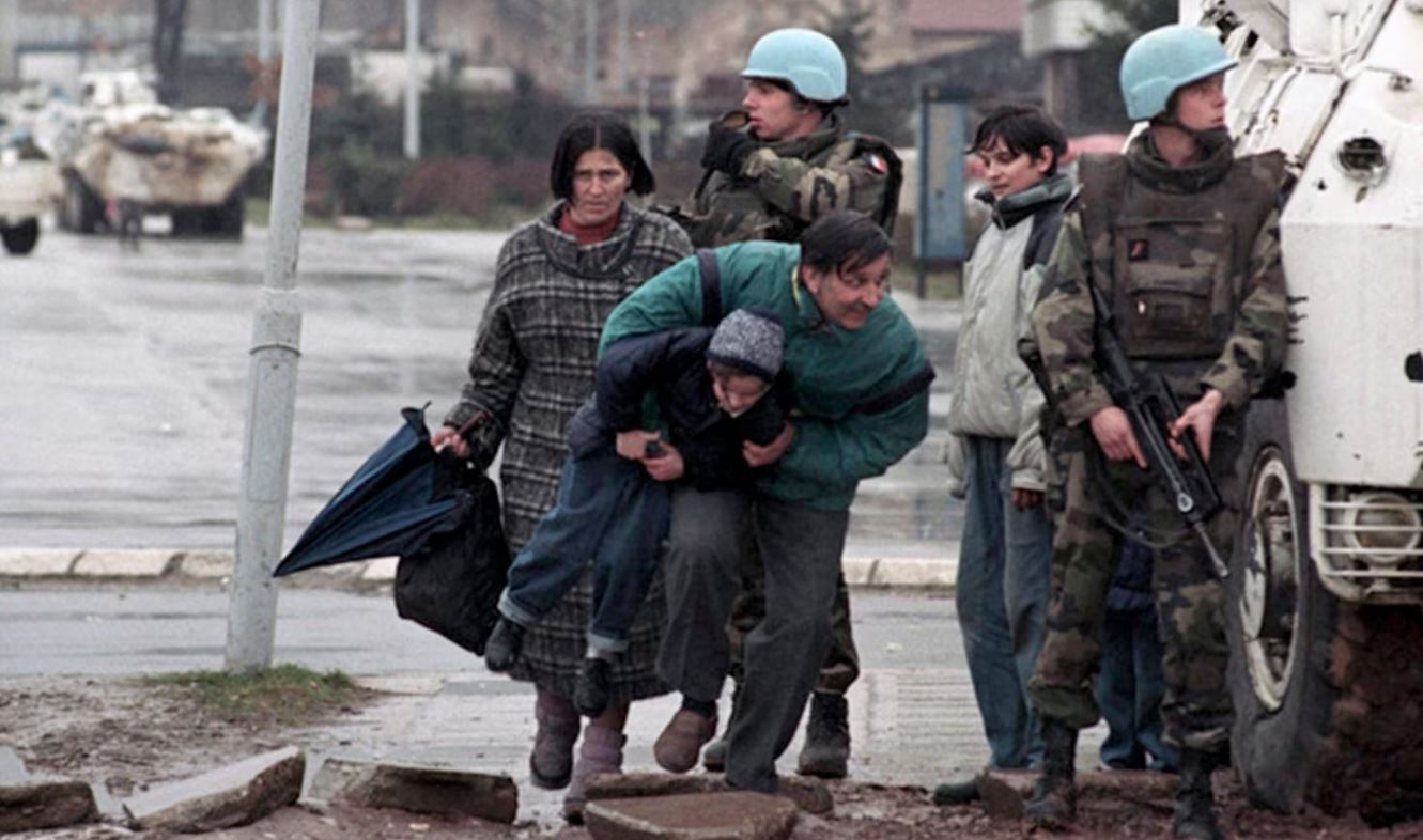 “Turistët snajperistë”, kush ishin të huajt në rrethimin e Sarajevës?