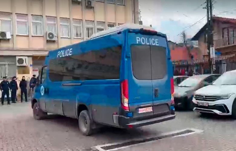 Kërkesë për paraburgim ndaj 11 të dyshuarve për manipulim votash