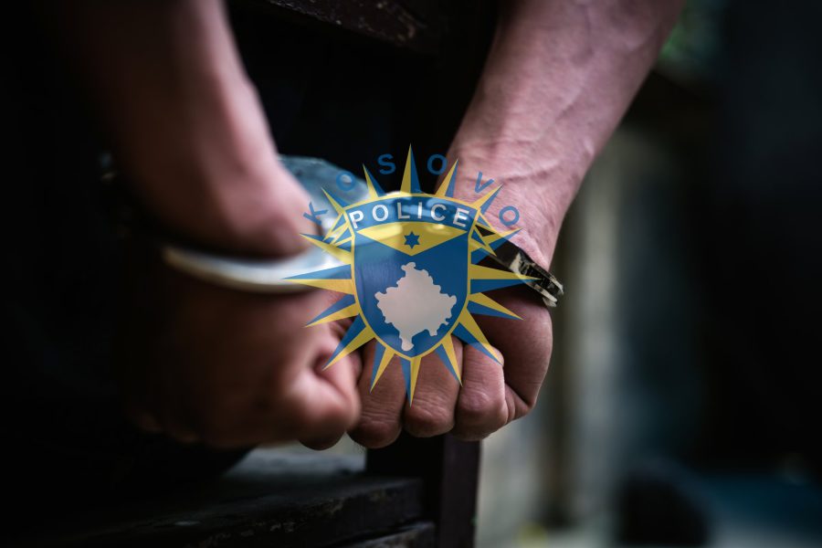 Tre policë të lënduar nga su*lmi, arr*estohet i dyshuari