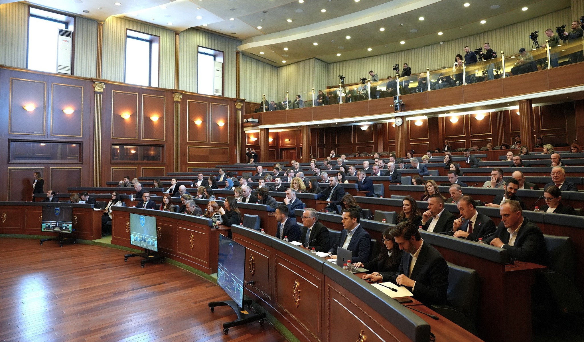 Deputetët mblidhen nesër në seancë solemne në ora 10:30 për 18-vjetorin e Pavarësisë së Kosovës