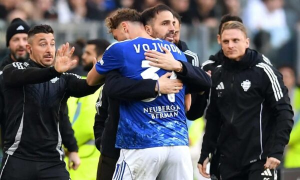 Vojvoda e Fabregasi me fjalë të mëdha për njëri-tjetrin – Ekonomia Online