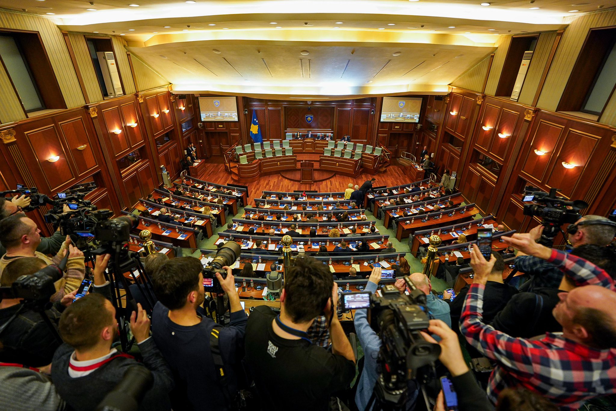 Kuvendi i Kosovës zgjodhi Qeverinë Kurti 3