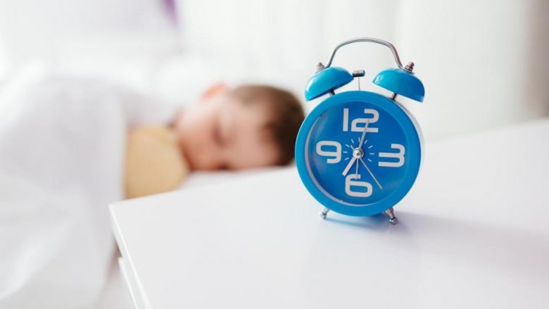 Kur duhet t’i vëni në gjumë fëmijët? – Ekonomia Online