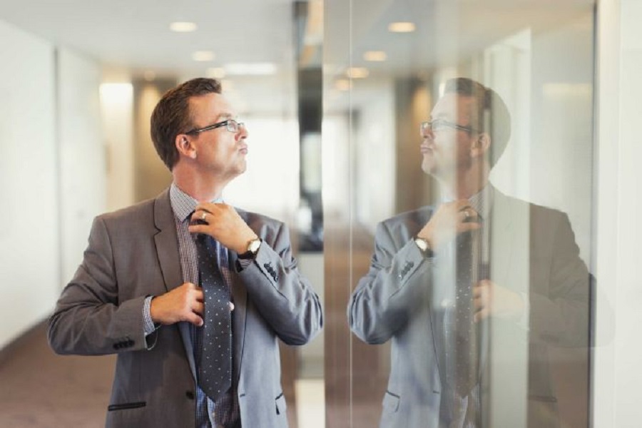 Si ta dalloni një narcisoid? Shihni për këto shenja – Ekonomia Online