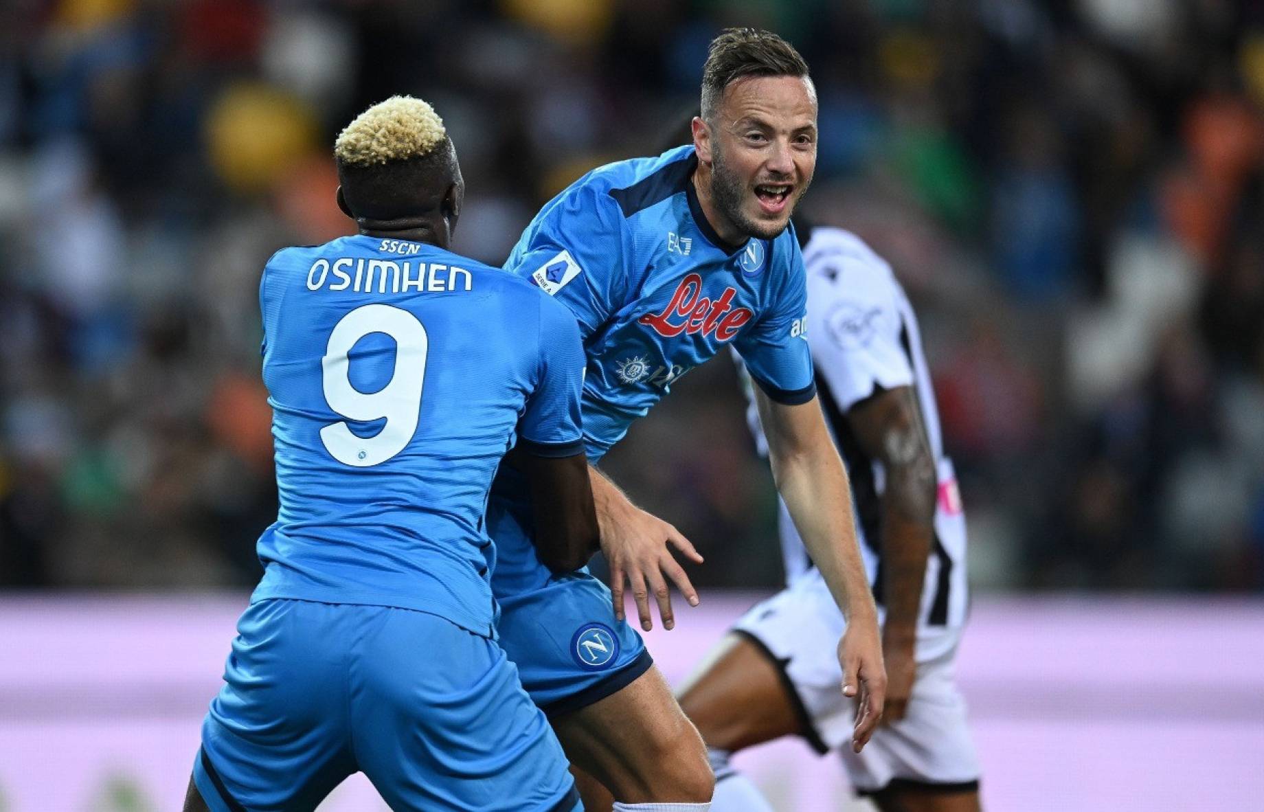 Osimhen rrëfen arsyen që çoi deri tek largimi i tij nga Napoli – Ekonomia Online