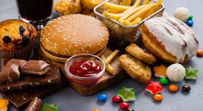 Ushqimet që s’duhet ngrënë para gjumit – Ekonomia Online