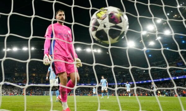 Kartoni i kuq vendimtar, kështu e ka futbolli – Ekonomia Online