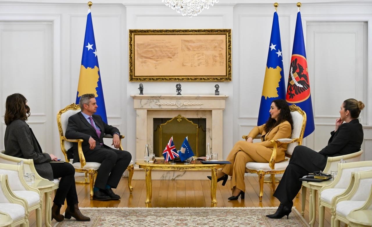 Osmani takon ambasadorin britanik, flasin për zhvillimet e fundit politike