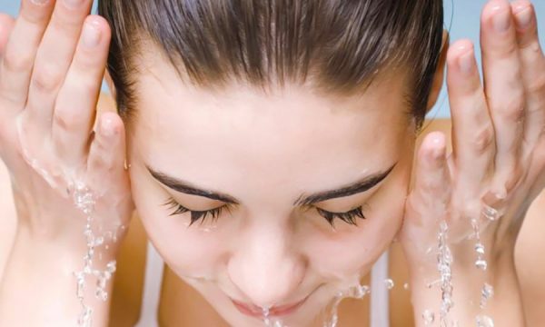 Shkaqet shëndetësore pse keni gjithmonë vapë – Ekonomia Online