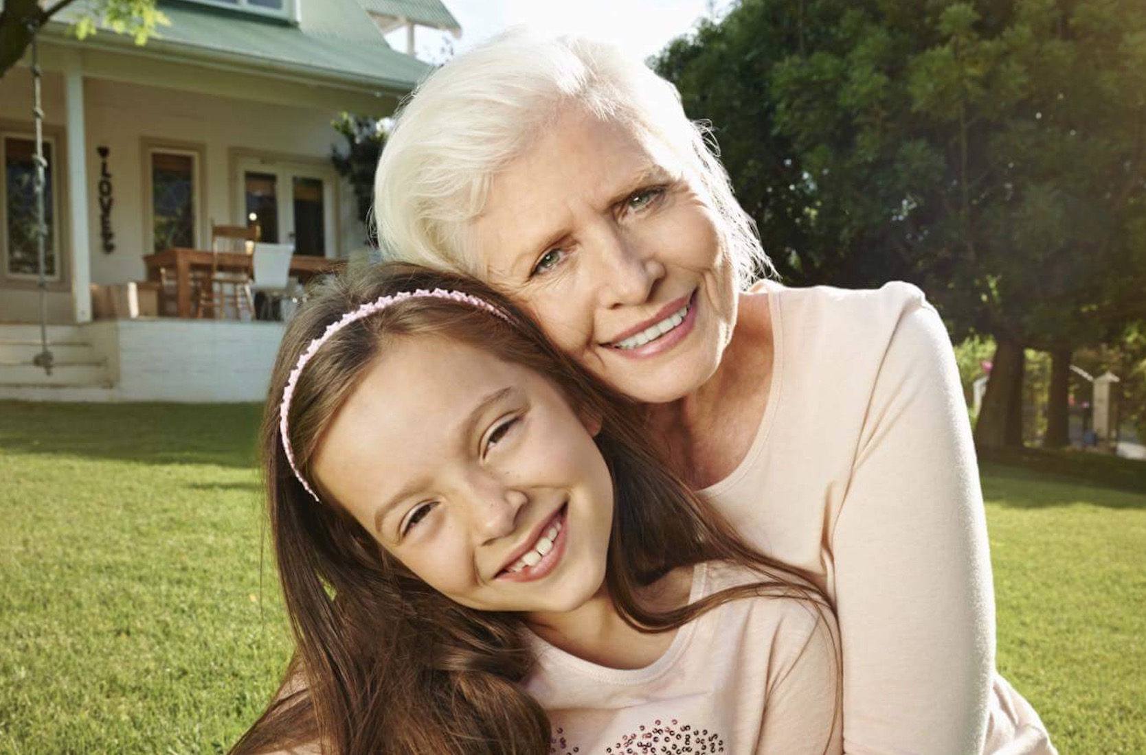 Rëndësia e gjyshes në jetën e një fëmije – Ekonomia Online