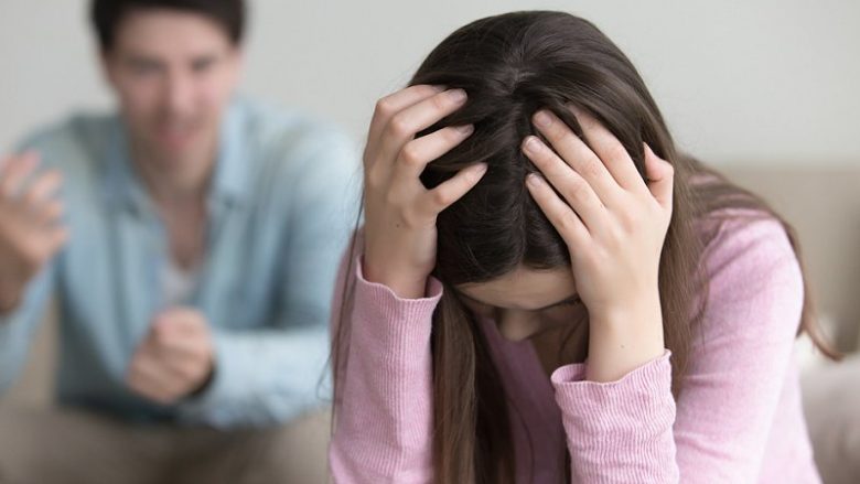 Shenja që tregojnë se ju ka munguar dashuria në fëmijëri – Ekonomia Online