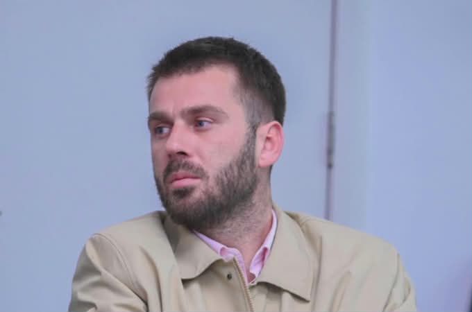 Shpërndarja e Kuvendit dhe procedurat kushtetuese