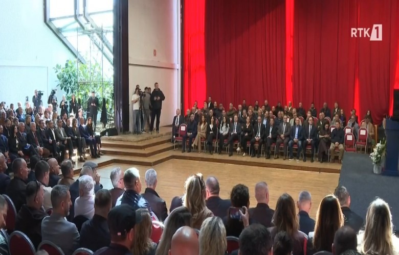 Kujtohet Agim Ramadani, çmohet thyerja e kufirit në Betejën e Koshares