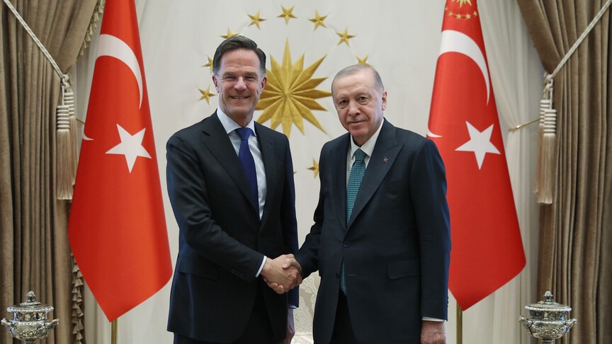 Erdogan pret në takim në Ankara shefin e NATO-s