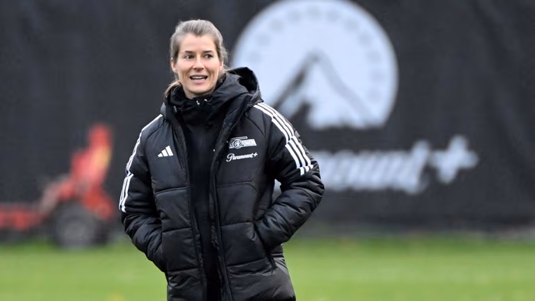 Eta thyen barrierat në Bundesligë, bëhet trajnerja e parë në elitën e meshkujve – Ekonomia Online