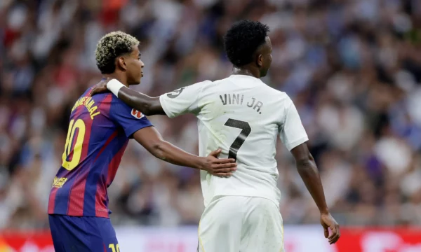 Viniciusi e lavdëron Yamalin, pas veprimit të këtij të fundit në stadiumin e Atleticos