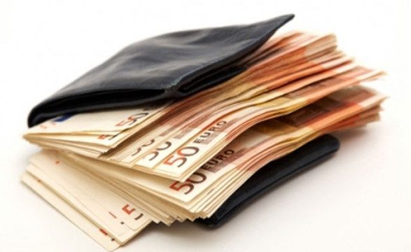 6 gjëra që nuk duhet t’i mbani kurrë në portofol – Ekonomia Online