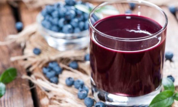 Pirja e këtij lëngu të shijshëm frutash mund të ulë rrezikun e kancerit të lëkurës – Ekonomia Online