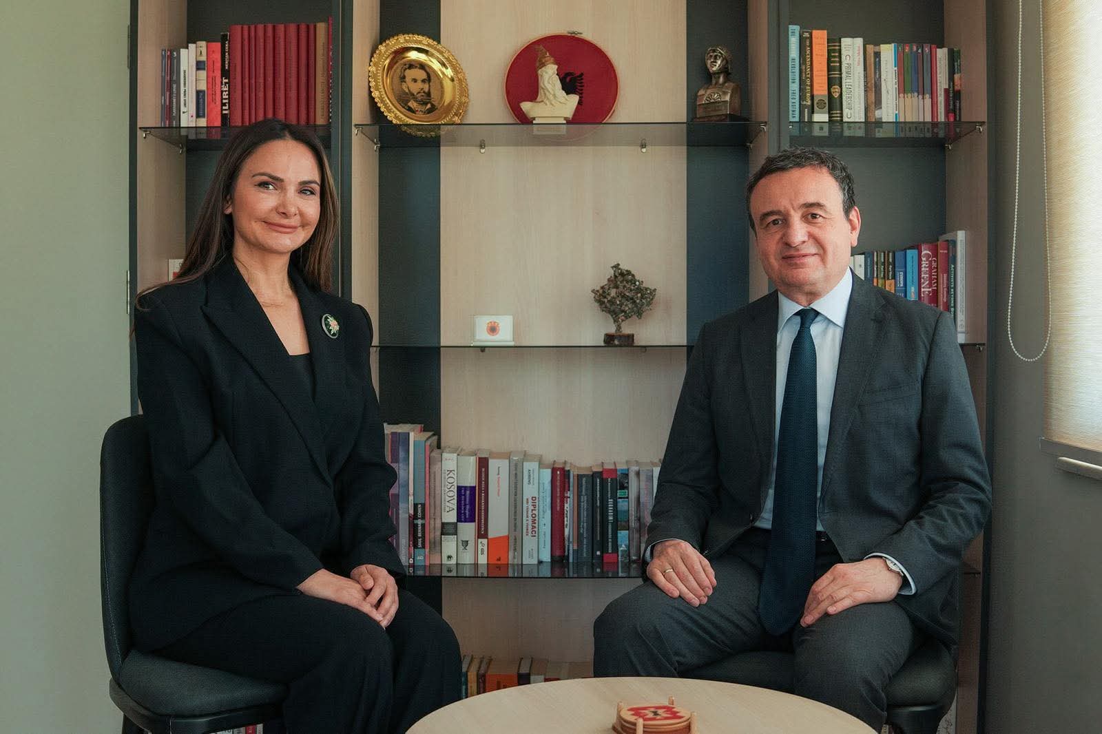 Elvira Ibrahimi-Hoti i bashkohet LVV, pjesë e listës për deputete!