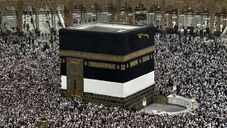 Arabia Saudite shpall përfundimin me sukses të Haxhit me mbi 1.7 milionë pelegrinë për vitin 2026