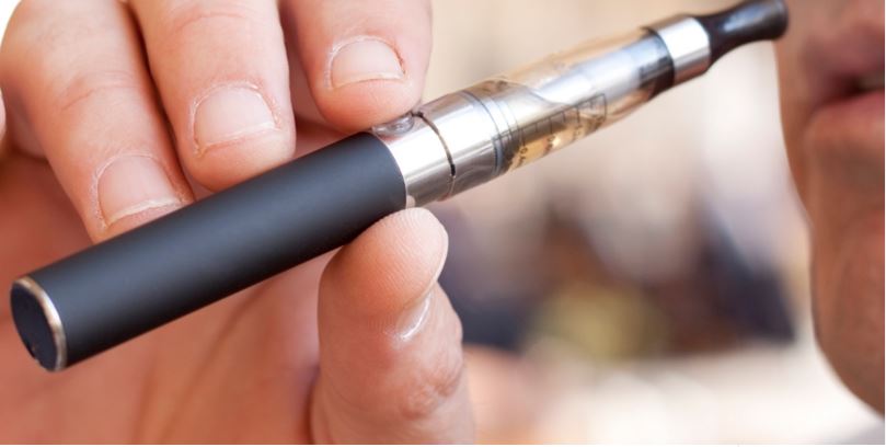 Cigaret elektronike po shkaktojnë rrezik të lartë për sulmet në zemër – Ekonomia Online