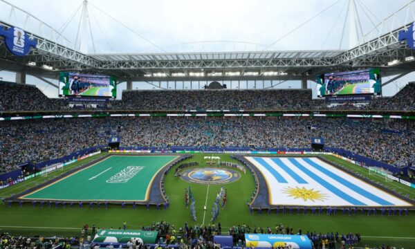 FIFA e ndryshoi ceremoninë e re para ndeshjeve, shkaku i Arabisë Saudite dhe flamurit të saj – Ekonomia Online