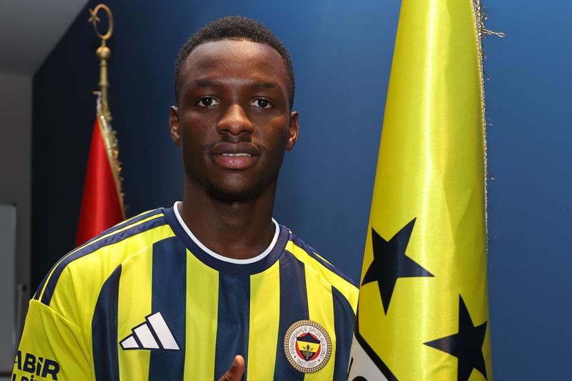 Fenerbahce nënshkruan kontratë pesëvjeçare me sulmuesin senegalez Amara Diouf – Ekonomia Online