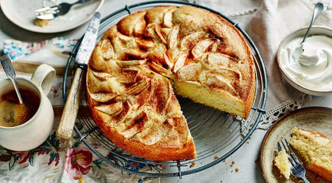 Torte me mollë, recetë e shpejtë dhe e shëndetshme – Ekonomia Online