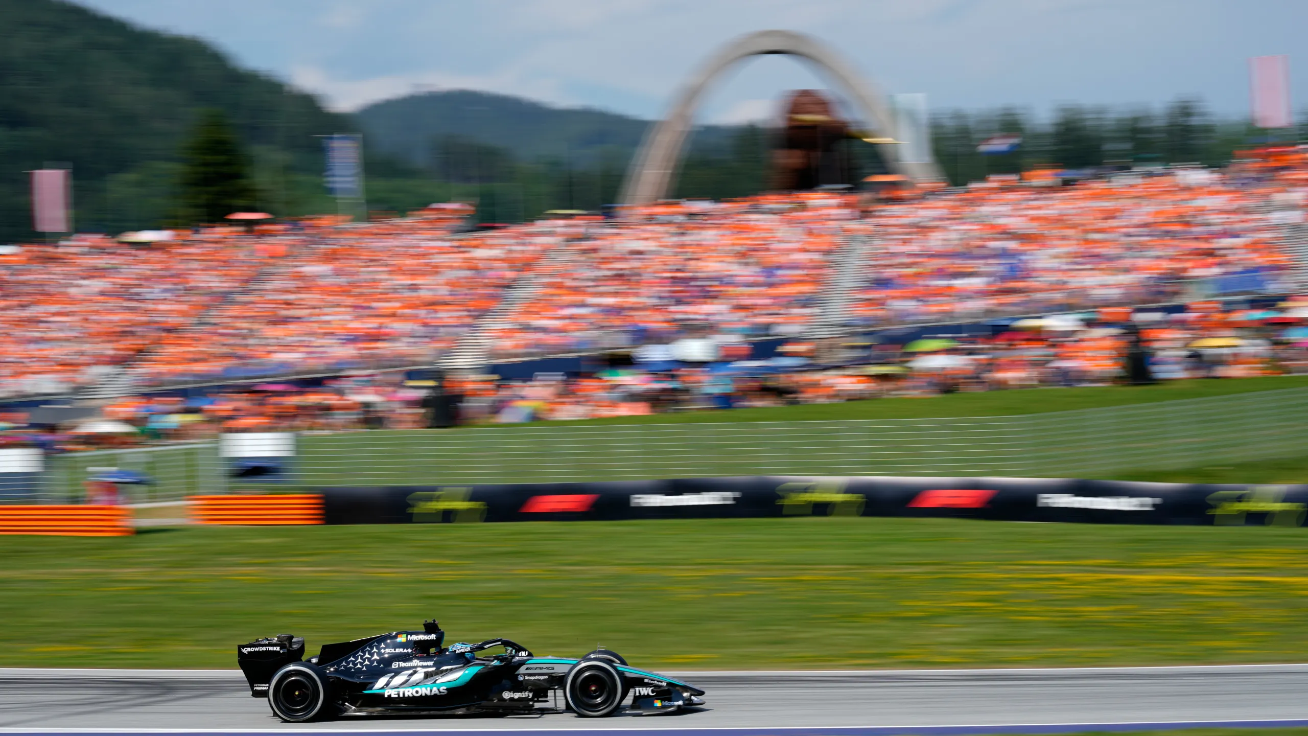 Mercedes fiton çmimin e madh të Austrisë, dështon Ferrari – Ekonomia Online