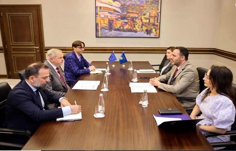Konjufca dhe Terras diskutojnë integrimin evropian të Kosovës